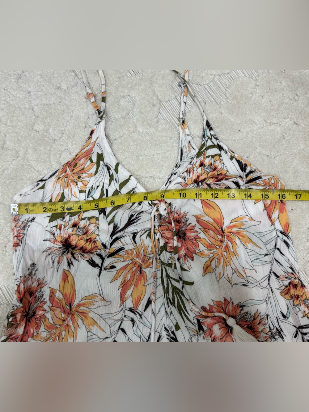 Ripcurl tropical romper, size small - Picture 5 of 12